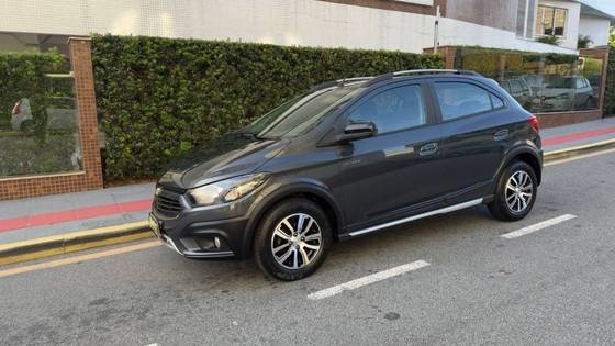 CHEVROLET ONIX 1.4 MPFI ACTIV 8V FLEX 4P AUTOMÁTICO